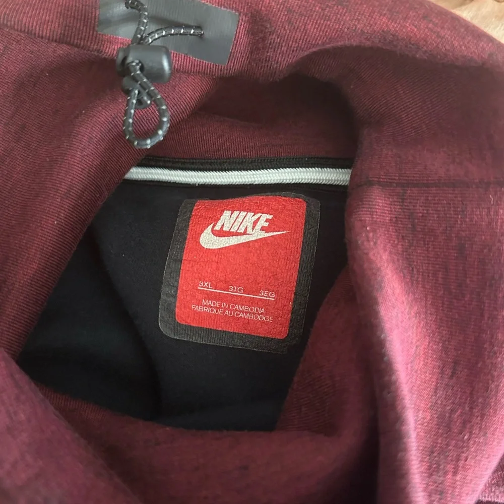 Nike Funnel Neck Sweatshirt